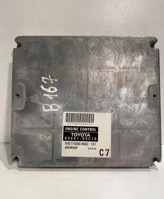 Toyota Avensis T250 Engine control unit/module 8966105C70 MB1758008682 1758008682