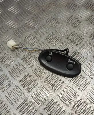 Toyota Yaris Cruise control switch 6510K37
