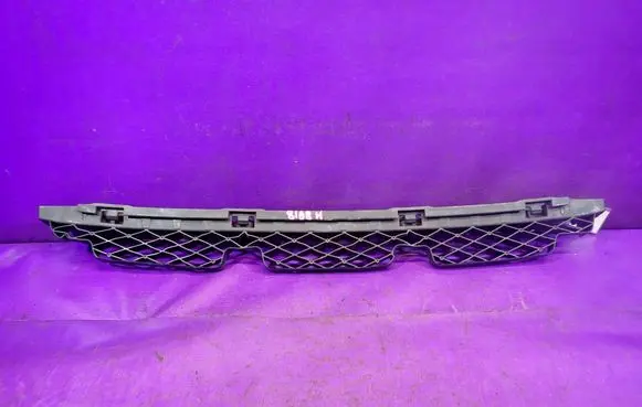 Front bumper mounting bracket