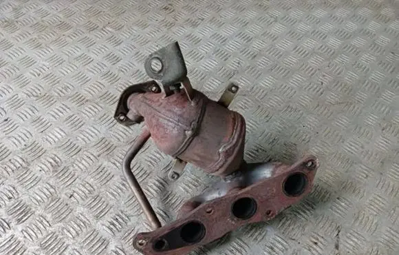 Mitsubishi Space Star Exhaust manifold