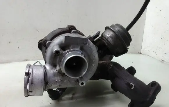 Audi A4 S4 B6 8E 8H Turbo 038145702E