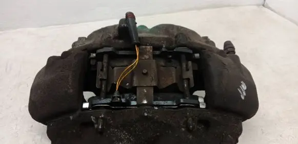 Mercedes-Benz CLS C219 Front brake caliper