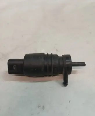 BMW 5 E39 Windscreen/windshield washer pump 8362154