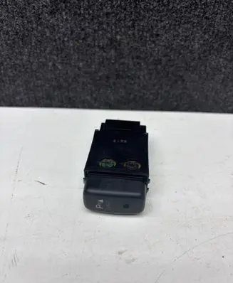 Mitsubishi Outlander Parking (PDC) sensor switch R2364