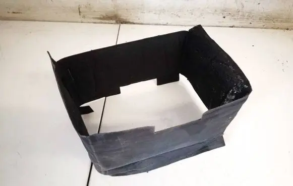 Battery bracket