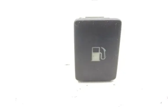 Toyota Avensis T270 Fuel tank opening switch 