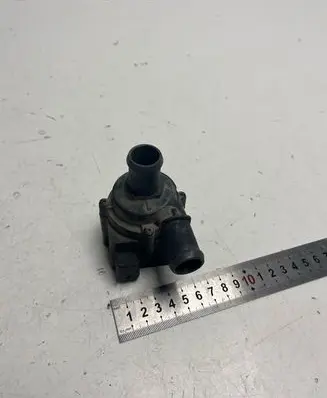 Volkswagen Golf VII Electric auxiliary coolant/water pump 5Q0965561B 704071160