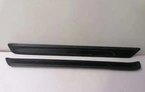 BMW 4 F32 F33 sill trim set (inner) 7395028 7395027