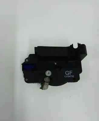 Opel Meriva A Front door lock 13154792
