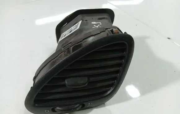 Ford Galaxy Dash center air vent grill 