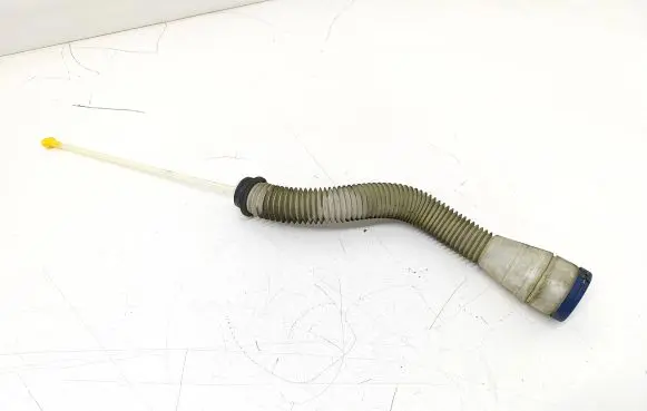 Citroen DS5 Window washer liquid tank fill tube 