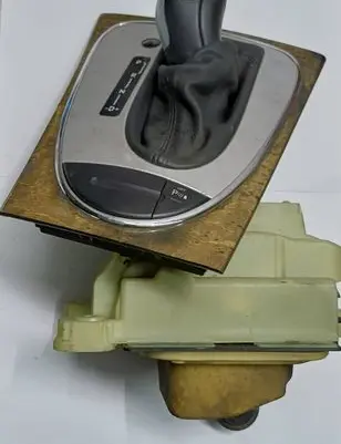 Mercedes-Benz E W211 Gear shifter/selector A2112673124