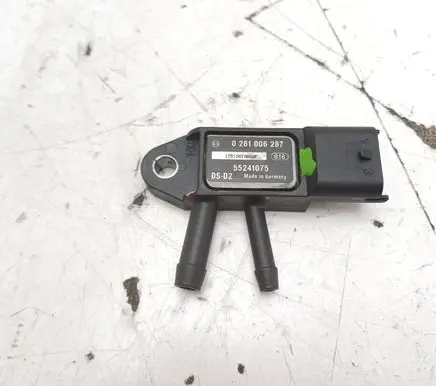 Jeep Cherokee Exhaust gas pressure sensor 55241075 0281006287