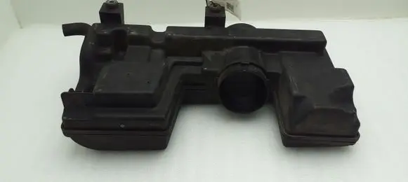 Hummer H3 Intake resonator 15247231