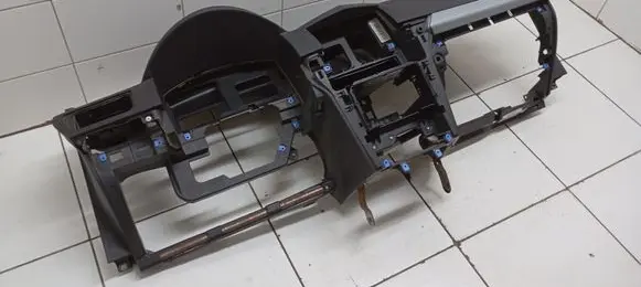 Opel Astra H Dashboard 13124852