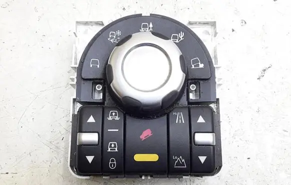 Land Rover Range Rover L322 Differential lock switch yud501361