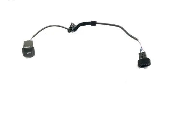 Audi Q5 SQ5 AUX in-socket connector 8R0035474A