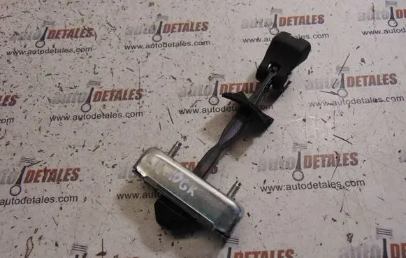 Lexus IS 220D-250-350 Rear door check strap stopper