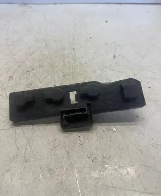 Skoda Octavia Mk2 (1Z) Tail light bulb cover holder 1U9945258