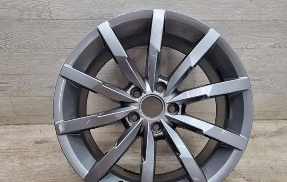 Volkswagen PASSAT B8 R18 alloy rim 3G0601025Q