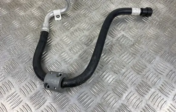 Air conditioning (A/C) pipe/hose