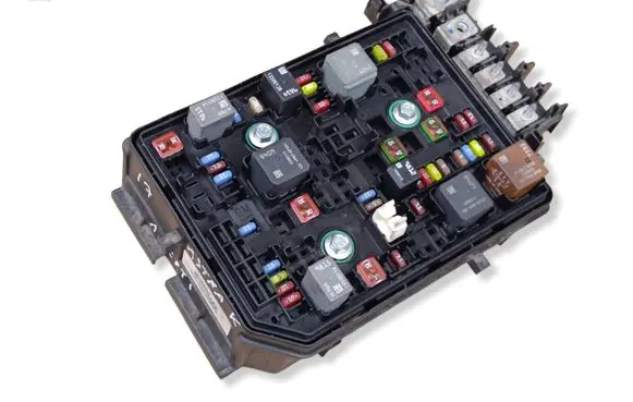 Opel Astra K Fuse box set 39040853 812461952 8639800000000U