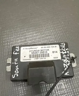 Hyundai Santa Fe Transfer box differential control unit 9544739510 1TMF1200G2 4450000101