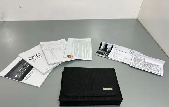 Audi Q3 8U Owners service history hand book