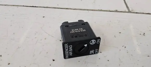 Skoda Rapid (NH) Passenger airbag on/off switch 5C5919237 B44416