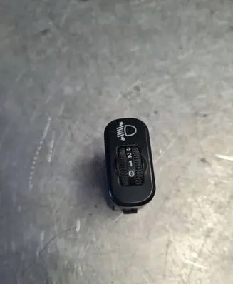 Volkswagen Crafter Headlight level height control switch 9065440131 32200105
