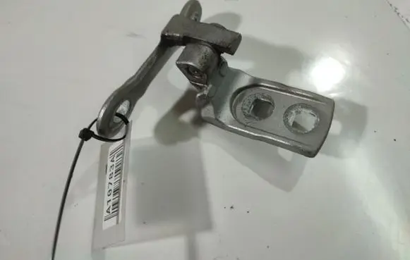 Opel Signum Front door upper hinge 