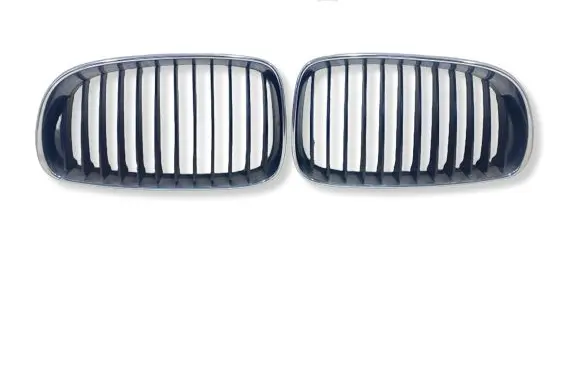BMW 1 E81 E87 Front bumper upper radiator grill 