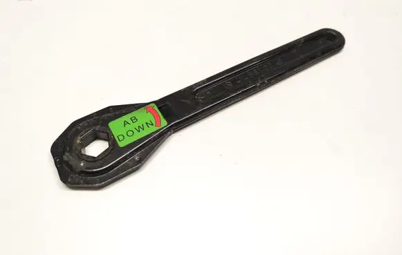 Mercedes-Benz GL X164 Wheel nut wrench 4145810049