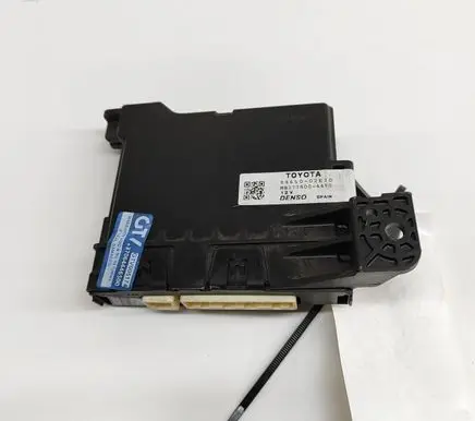 Toyota Auris E180 Climate control unit 8865002E10 MB1778004490