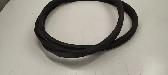 Tesla Model 3 Trunk rubber seal (body) 109106900D