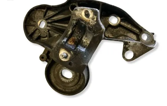 Audi A6 Allroad C6 Engine mounting bracket 4F0199351S
