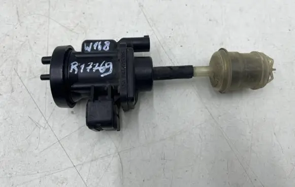 Mercedes-Benz A W168 Turbo solenoid valve a0005450427