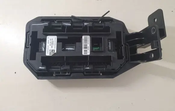 BMW X5 F15 Fuse module 6819653