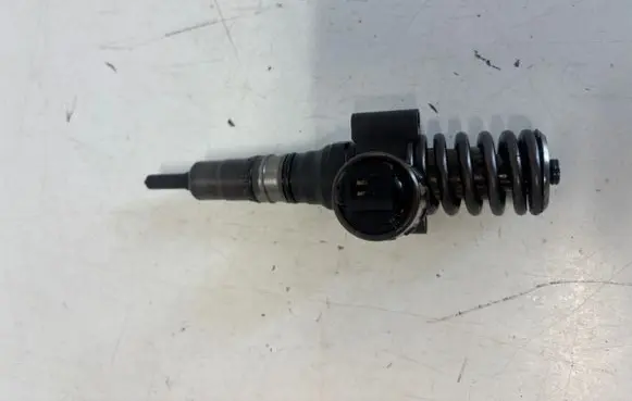 Audi A6 S6 C6 4F Fuel injector 03G130073G
