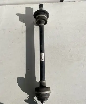 BMW 5 G30 G31 Rear driveshaft 8664629