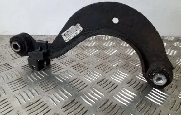 Rear control arm