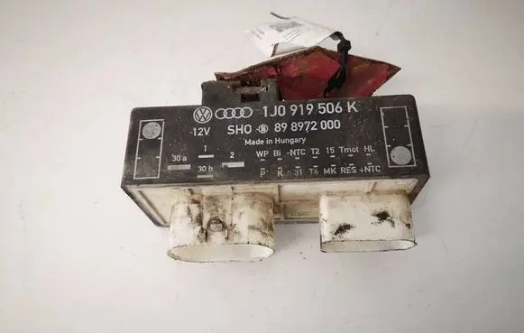 Audi A3 S3 8L Coolant fan relay 1J0919506K 898972000