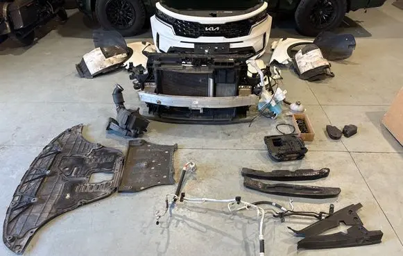 KIA Sorento IV Front piece kit 