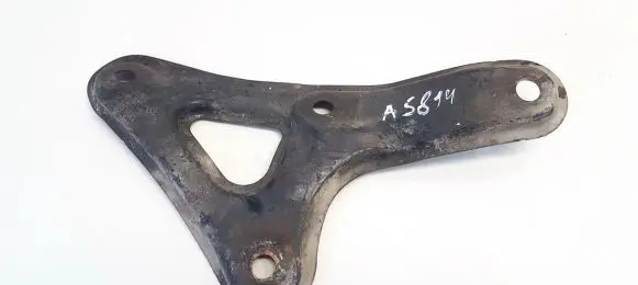Toyota Corolla E120 E130 Engine mounting bracket