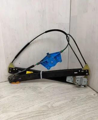 Audi A4 S4 B7 8E 8H Front window lifting mechanism without motor 8E0837461C