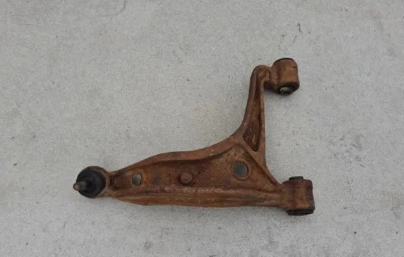 Rear control arm