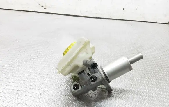 Audi A4 S4 B6 8E 8H Master brake cylinder 8E0611301E