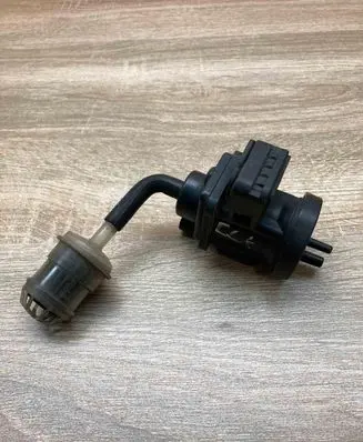 Mercedes-Benz ML W163 Vacuum valve A0005450427