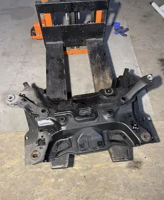 Peugeot 508 Front subframe