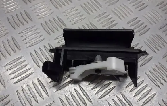 Toyota Corolla E120 E130 Tailgate/trunk/boot lock/catch/latch
